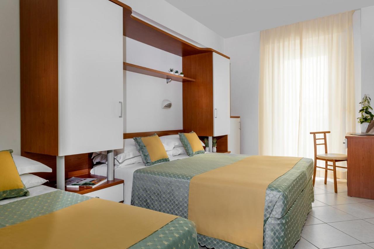 Hotel Principe Каттолика Экстерьер фото